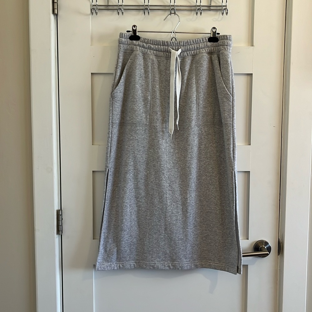 Aerie high waisted skirt, light grey, sweats material